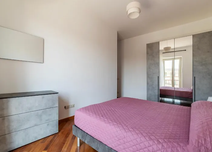 Guesthost - Bright In Metro San Giovanni Apartamento