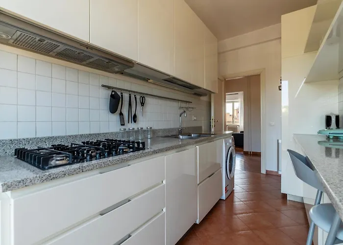 Apartamento Guesthost - Bright In Metro San Giovanni *
